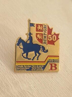 Royal Canadian Mounted Police 2000 Vintage Lapel Pin - Newfoundland And Labrador